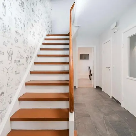 For One Person In A Shared Sylt